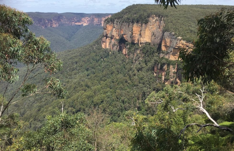 Blue Mountains - a scenic wonderland of lookouts and spectacular views